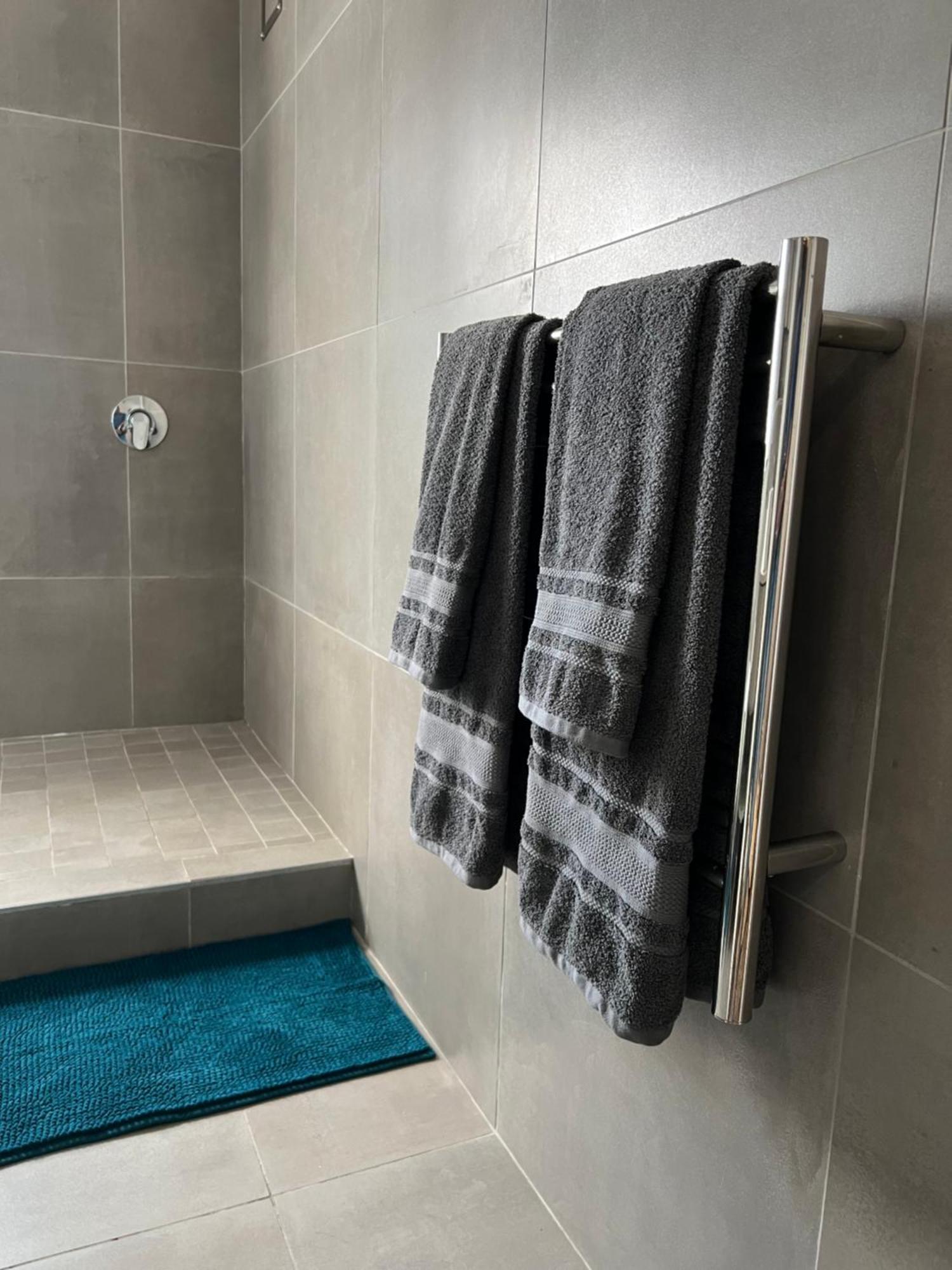 Hermanus Waterfront Apartment No 17 المظهر الخارجي الصورة